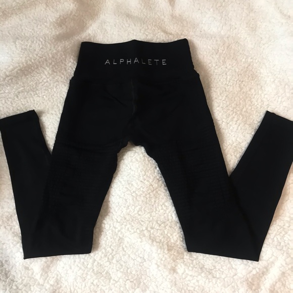 ❌SOLD❌ Alphalete Halo leggings - Picture 3 of 7